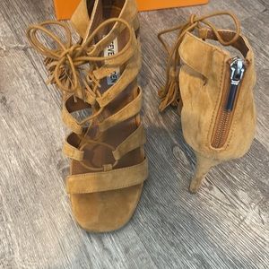 Steve Madden Shingle Heels